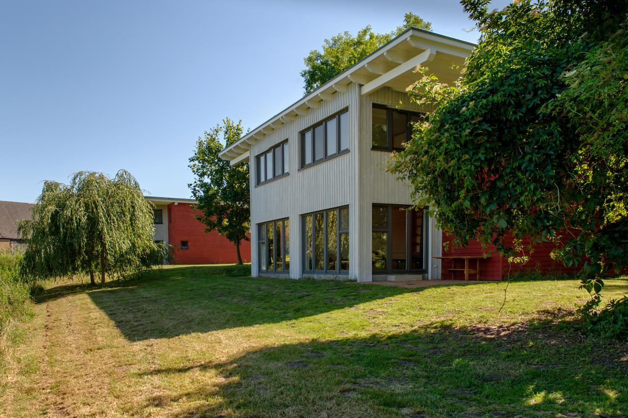 Basiskulturfabrik Oeko-Hotel Neustrelitz Exteriör bild
