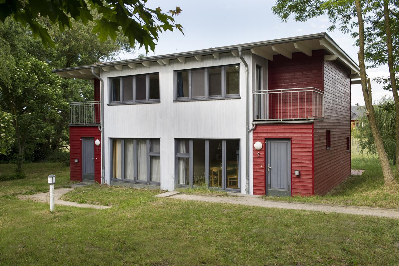 Basiskulturfabrik Oeko-Hotel Neustrelitz Exteriör bild
