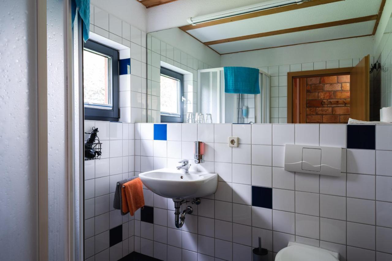 Basiskulturfabrik Oeko-Hotel Neustrelitz Exteriör bild